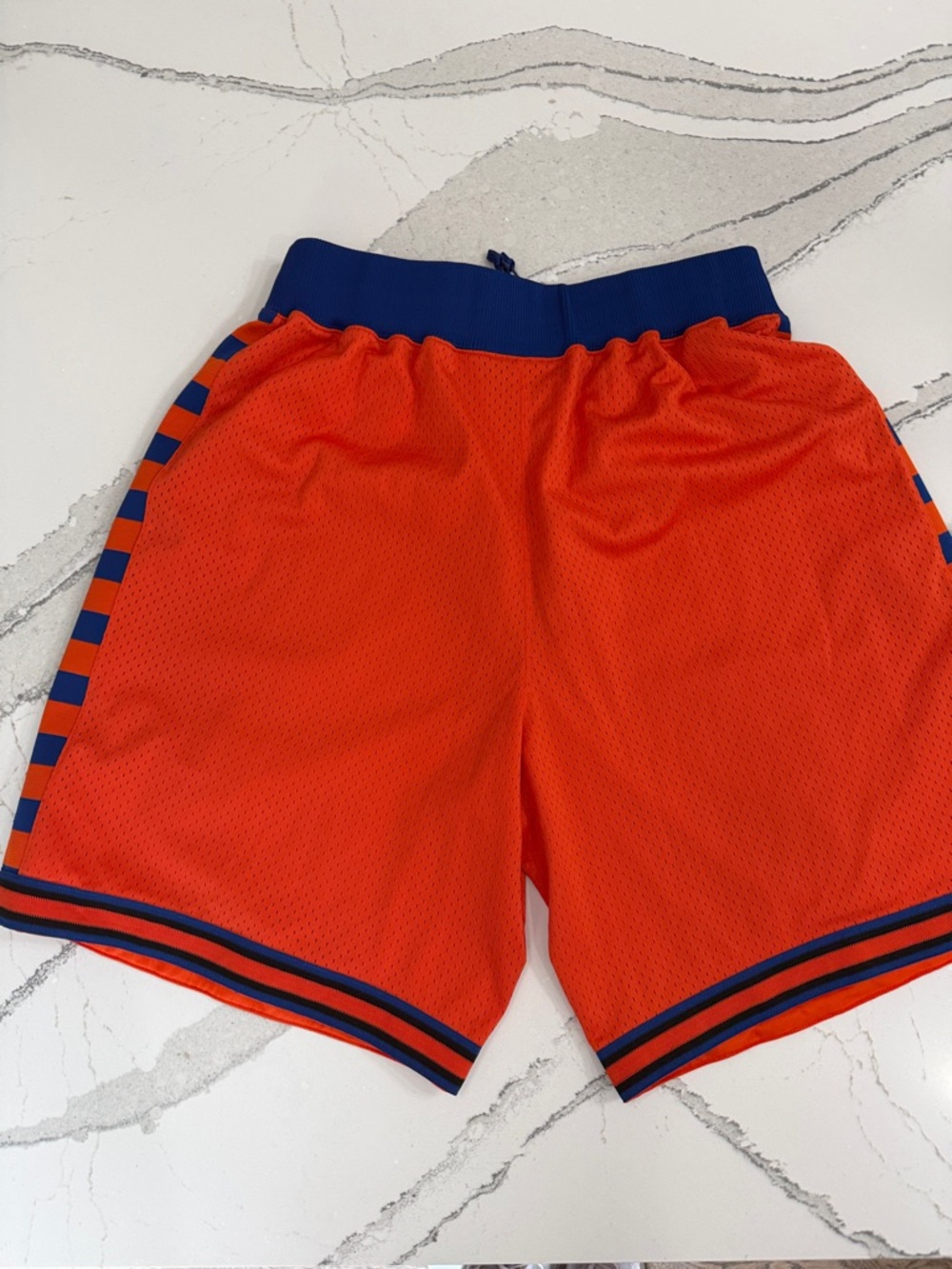 Vintage Nike Team NBA Ny Knicks Orange Basketball Shorts XXL New York #52 - Picture 3 of 6